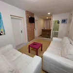Bobito Apartment *