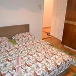 Bobito Apartment *